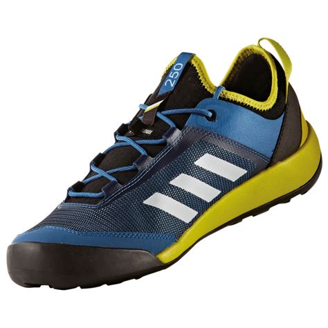 vergleich flat schuh adidas terrex und swift solo|Adidas Terrex swift review.